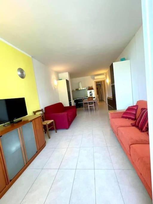 Casa Vacanze Luna 2 Vallecrosia Esterno foto