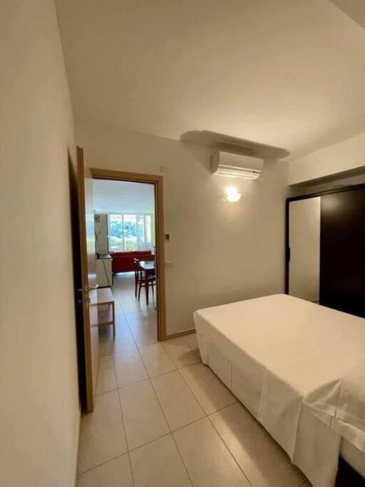 Casa Vacanze Luna 2 Vallecrosia Esterno foto